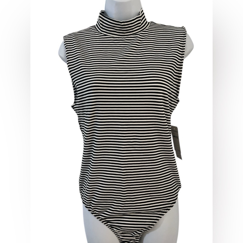 Classic Black and White Striped Sleeveless
Bodysuit. NWT.Sz/L - Picture 2 of 7